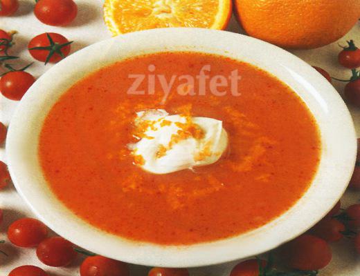 Portakallı Domates Çorbası