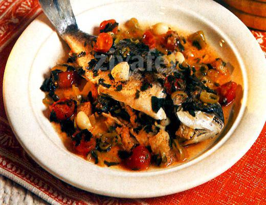 Sarımsak ve Domatesli Balık