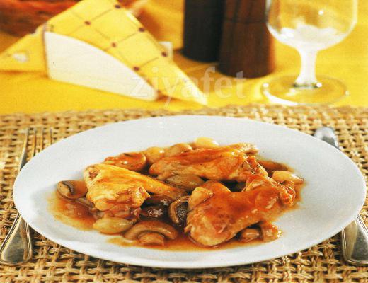 Soğanlı Tavuk Yahni