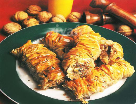 Tavuklu Burma Tatlısı