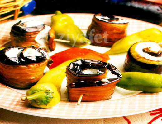 Tulum Peynirli Patlıcan Rulosu