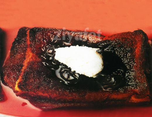 Vişneli Ekmek Tatlısı