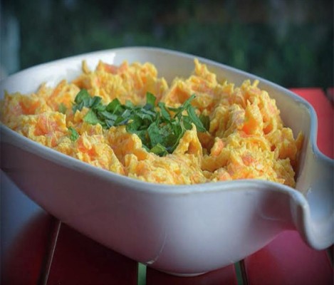 Yoğurtlu Havuç Salatası 