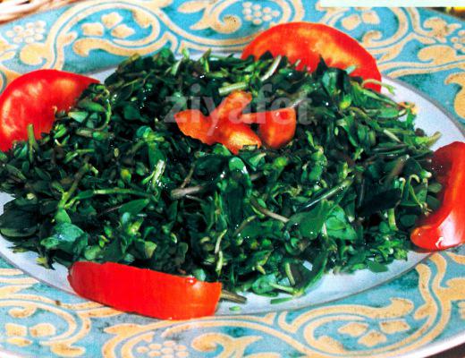 Zeytinyağlı Semizotu Salatası 